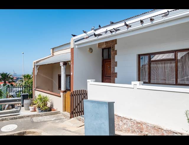 3 BEDROOM HOUSE RENTED IN WALMER ESTATE